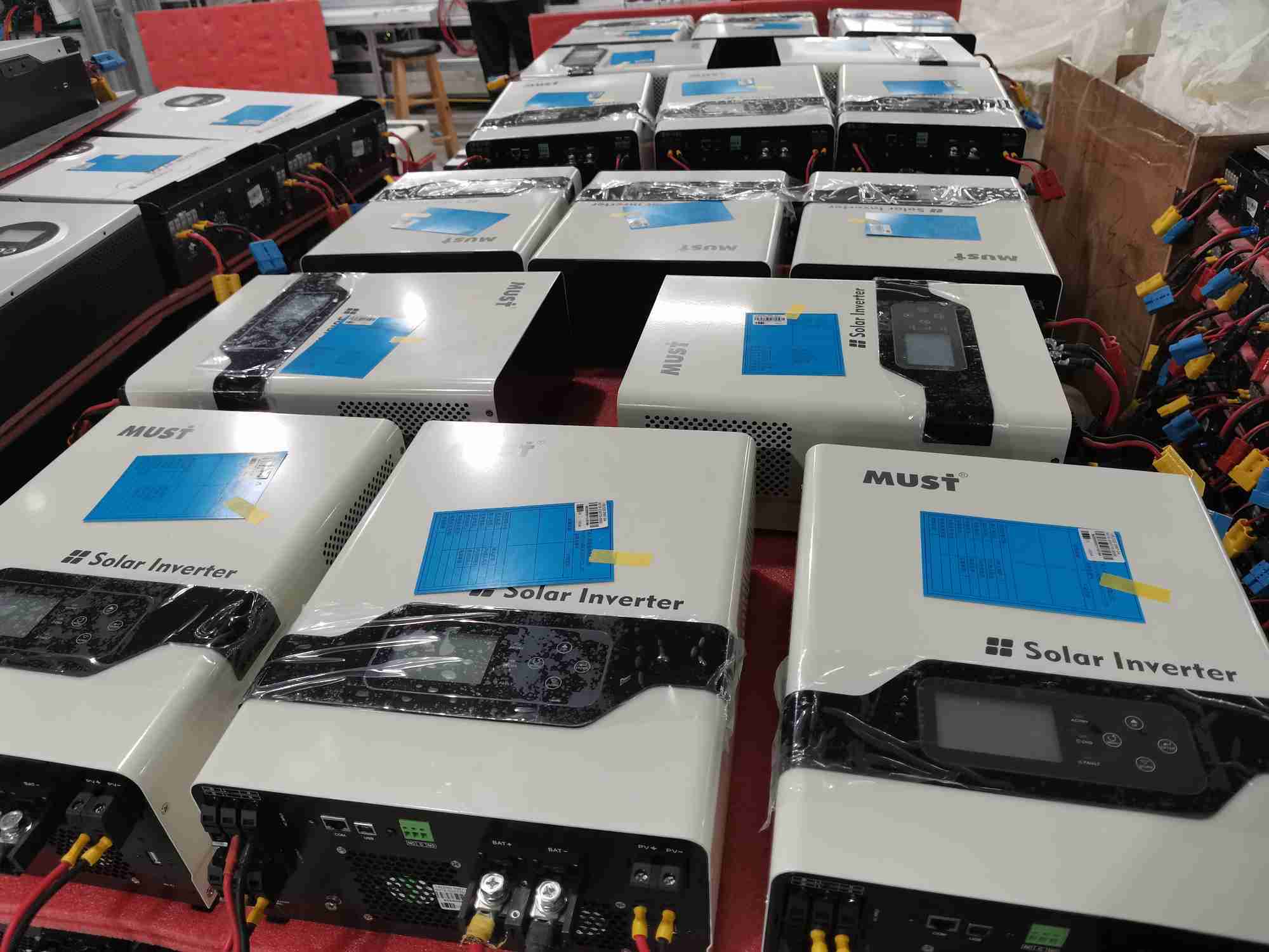 MUST EU stock 10kw 12.8v 200ah 280ah 300ah lifepo4 pack 12v 200ah 220v ups 5kwh solar wall server rack lithium battery 48v 100ah