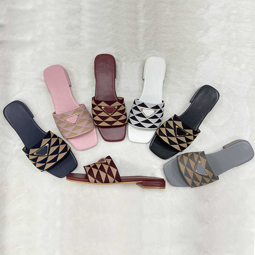 2023 Summer luxury Slippers Triangle Colorblock Knit LOGO Sandals Designer women Flip flops Slipper Fashion Slip On Knit Fabric slides Buckle Ladies Casual shoes, Cfxpt01 black
2023 Summer luxury Slippers Triangle Colorblock Knit LOGO Sandals Designer women Flip flops Slipper Fashion Slip On Knit Fabric slides Buckle Ladies Casual shoes, Cfxpt01 black