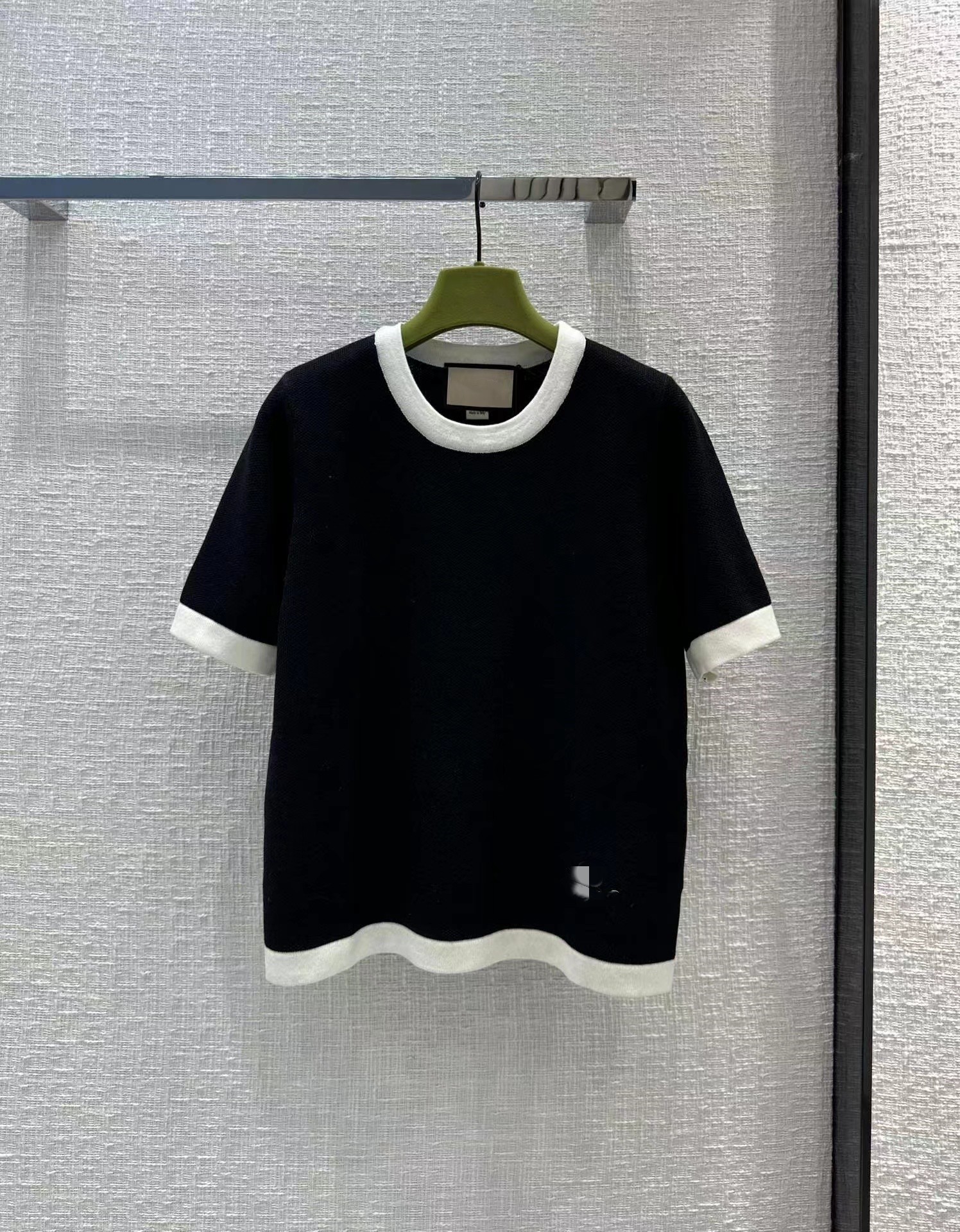 2023 New Spring Summer Milan Runway Sweaters Crew Neck Short Sleeve Women' Sweater High End Jacquard Designer Sweater 0303-2, Black
2023 New Spring Summer Milan Runway Sweaters Crew Neck Short Sleeve Women' Sweater High End Jacquard Designer Sweater 0303-2, Black