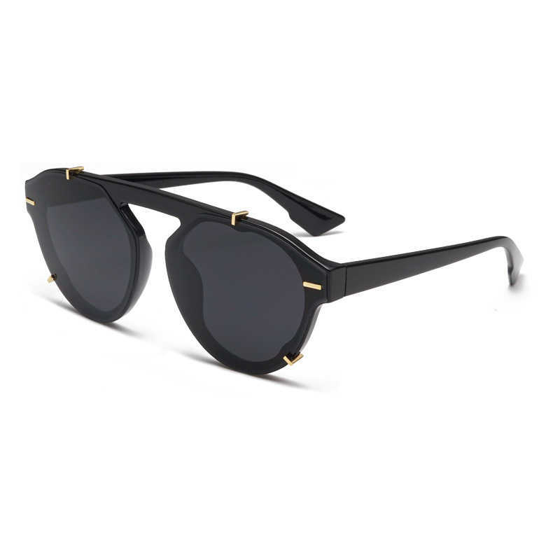 New fashion trendy rice nail men's and women's universal net red street shooting Sunglasses UV protection
New fashion trendy rice nail men's and women's universal net red street shooting Sunglasses UV protection