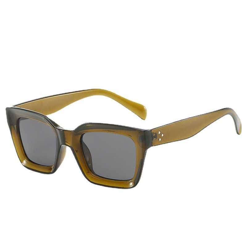 2023 new box trend large frame sunglasses women's fashion versatile glasses for men and women
2023 new box trend large frame sunglasses women's fashion versatile glasses for men and women
