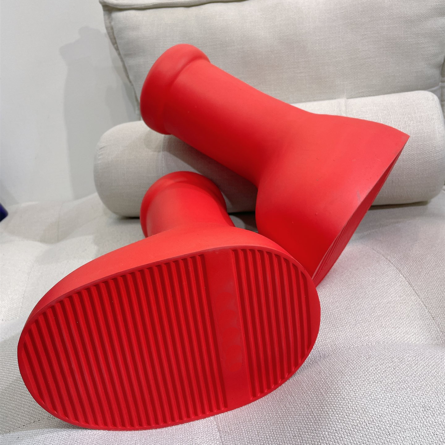 Mschf Big Red Boots For Mens Womens Fashion TT Hot Exaggerate Oversized Designer Boot Thick Bottom Rubber Platform Outdoor Shoes Dhgate Booties
Mschf Big Red Boots For Mens Womens Fashion TT Hot Exaggerate Oversized Designer Boot Thick Bottom Rubber Platform Outdoor Shoes Dhgate Booties