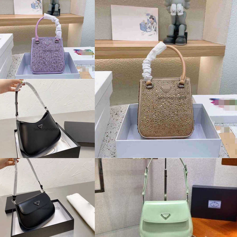 Women Designer Totes Luxurys bag Handbags Solid Color Letter Triangle Temperament Versatile Ladies phone bag diamond Shoulder Bags Wallets Good Nice pochette
Women Designer Totes Luxurys bag Handbags Solid Color Letter Triangle Temperament Versatile Ladies phone bag diamond Shoulder Bags Wallets Good Nice pochette