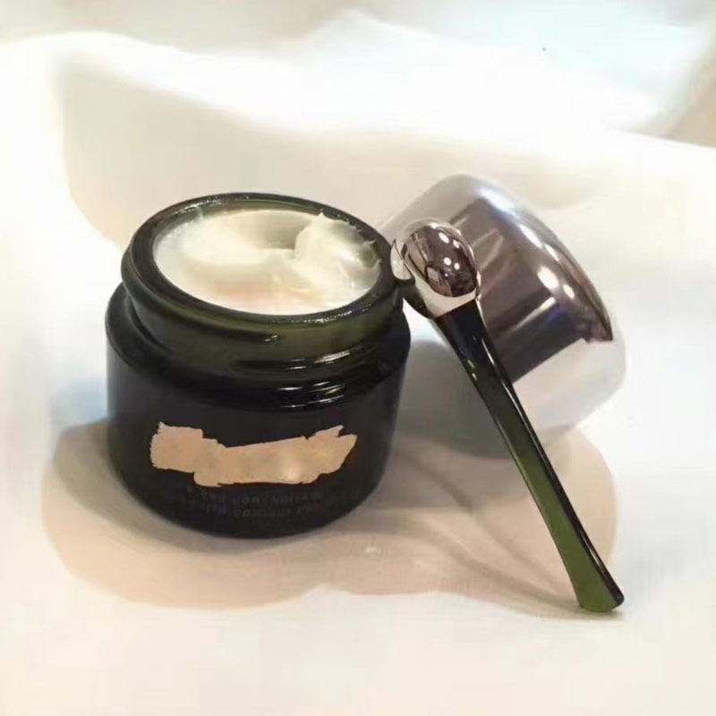 High quality original 1:1 Eye Cream Eye Concentrate Moisturizing Nourish Fades Fine Lines and Dark Circles Eye Essence Brighten Firm Skin, L-cm-7ml
High quality original 1:1 Eye Cream Eye Concentrate Moisturizing Nourish Fades Fine Lines and Dark Circles Eye Essence Brighten Firm Skin, L-cm-7ml