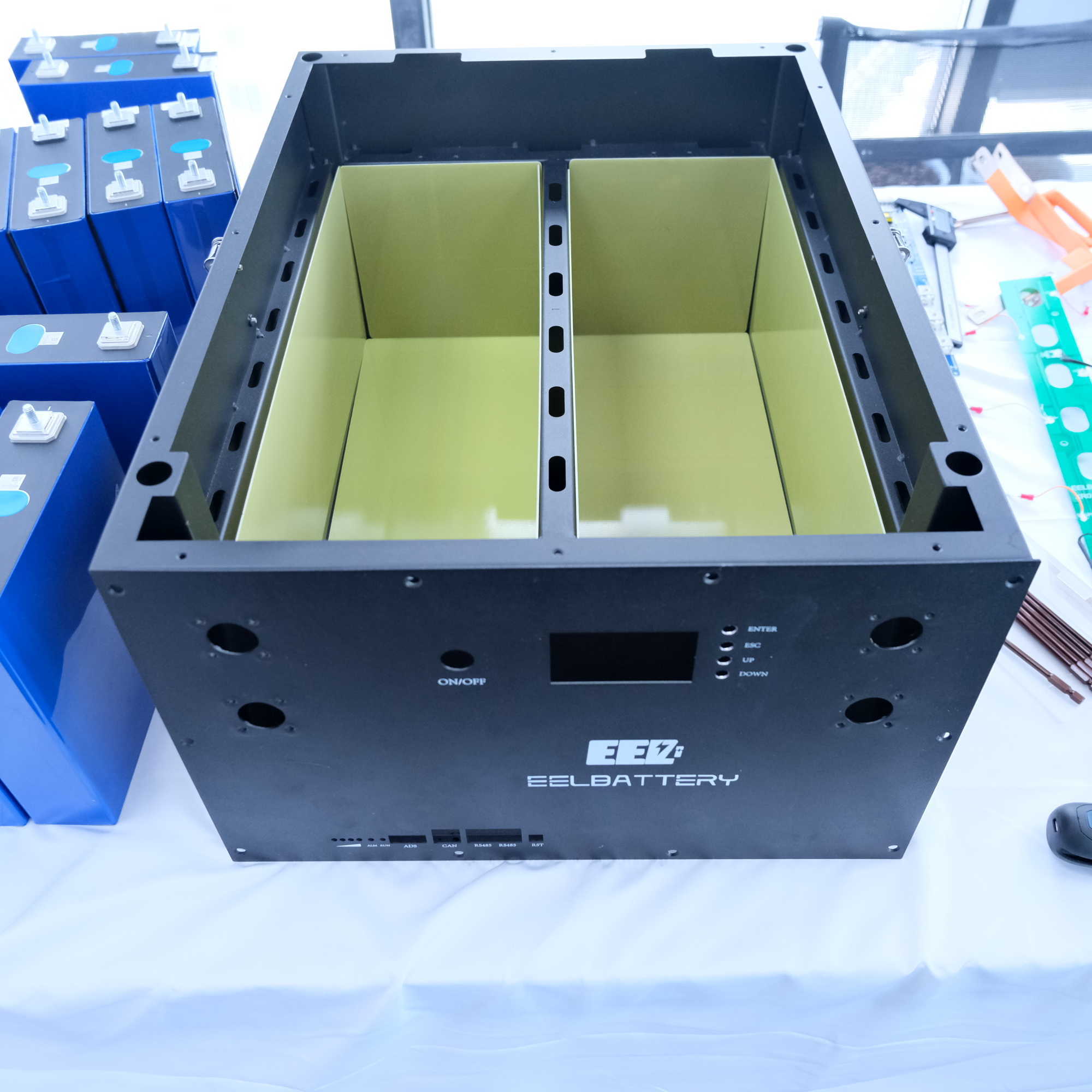 EEL Lifepo4 Box 48v 10kw 200ah 230ah 280ah 300ah with BMS lithium ion cell case 48v battery lifepo4 280ah