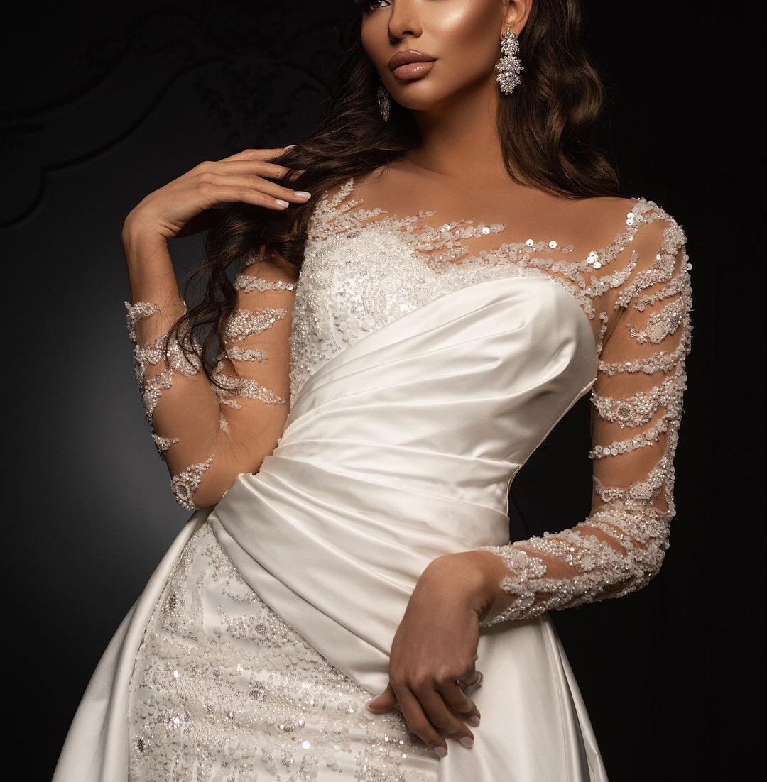 Elegant Mermaid Wedding Dresses Long Sleeves V Neck Appliques Sequins Beaded or Length Satin Train Diamodns Bridal Gowns Plus Size Custom Made abiti d