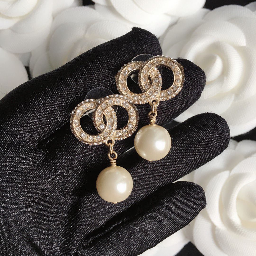 Small incense square round diamond pearl stud earrings brass 925 silver needle Jewelry With BOX
Small incense square round diamond pearl stud earrings brass 925 silver needle Jewelry With BOX