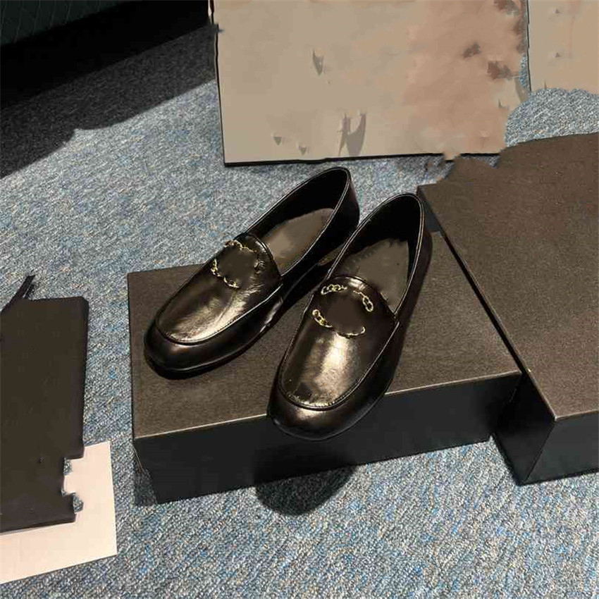 Top Design Dress Shoes 2023 Fashion Channel Women Leather High Heel Letter Logo Party Wedding Tourism Holiday Casual Flat Shoes 04-04
Top Design Dress Shoes 2023 Fashion Channel Women Leather High Heel Letter Logo Party Wedding Tourism Holiday Casual Flat Shoes 04-04