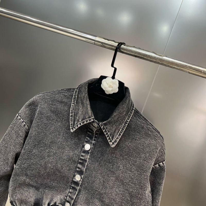 Two Piece Dress BORVEMAYS 2023 Spring Summer Fashion Trend Denim Two piece Sets Lapel Single breasted Jacket Pockets Mini Skirts 230303