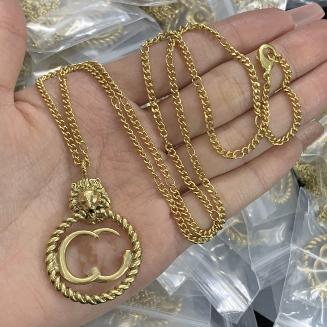Style Luxury Designer Letter Pendant Necklaces GGity Gold Plated Pearl Rhinestone Sweater Necklace for Women Wedding Party Jewelry Accessories KgX1f
Style Luxury Designer Letter Pendant Necklaces GGity Gold Plated Pearl Rhinestone Sweater Necklace for Women Wedding Party Jewelry Accessories KgX1f