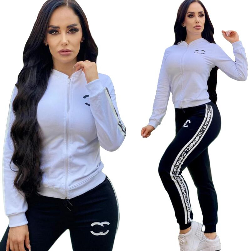 23ss NEWS Women's Tracksuits Luxury brand Knitted Casual sports Suit 2 Piece Set designer Tracksuits, Black
23ss NEWS Women's Tracksuits Luxury brand Knitted Casual sports Suit 2 Piece Set designer Tracksuits, Black