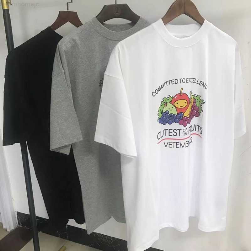 High Quality 2023 FM VTM Cutest of The Fruits Vetements Men T-shirt 1 1Vetements Women Shirts Multicolor Graphic Short Sleeve 0304
High Quality 2023 FM VTM Cutest of The Fruits Vetements Men T-shirt 1 1Vetements Women Shirts Multicolor Graphic Short Sleeve 0304