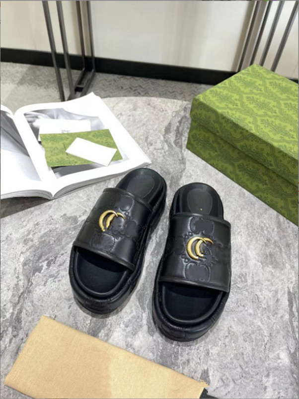 Womens Sandals Platform Heels With Letter Quilted Texture Sheepskin Slippers Flip Flops Slip-on Sliders Mules Summer Beach Shoes Outdoor Classic slipper size 35 - 44, White
Womens Sandals Platform Heels With Letter Quilted Texture Sheepskin Slippers Flip Flops Slip-on Sliders Mules Summer Beach Shoes Outdoor Classic slipper size 35 - 44, White