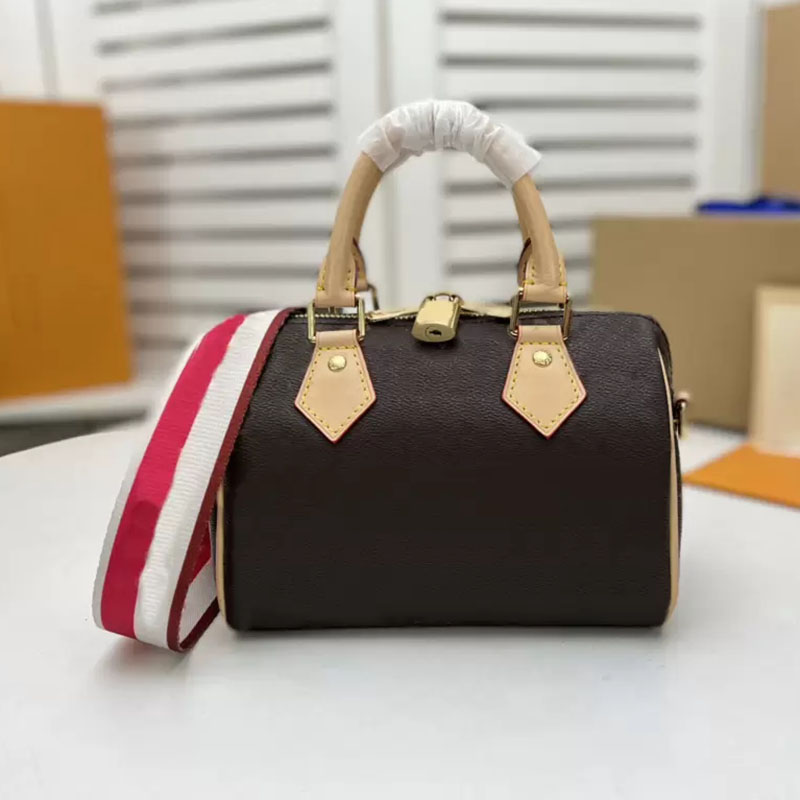 Fashion Classic Tote Bags with Clutch MM Wild at Heart Handbag Purse Women Leather Shoulder purses multi accessories Print Boston Bag 45957, 2#45957
Fashion Classic Tote Bags with Clutch MM Wild at Heart Handbag Purse Women Leather Shoulder purses multi accessories Print Boston Bag 45957, 2#45957