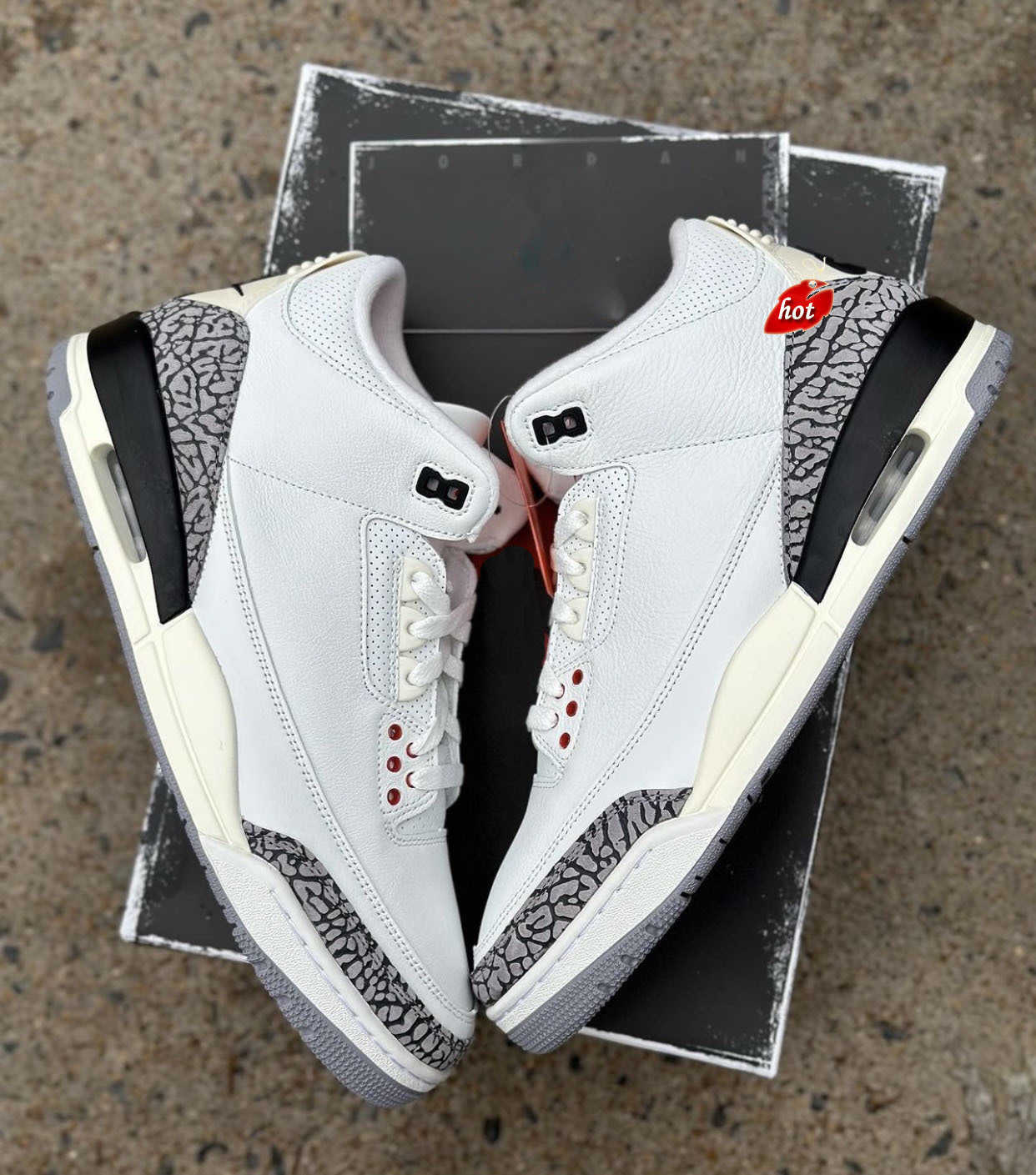 Shoes Outdoor Authentic 3 White Cement Reimagined 3S Summit Fire Red Black Cement Grey Sports Outdoor Sneakers Original DN3707-100
Shoes Outdoor Authentic 3 White Cement Reimagined 3S Summit Fire Red Black Cement Grey Sports Outdoor Sneakers Original DN3707-100