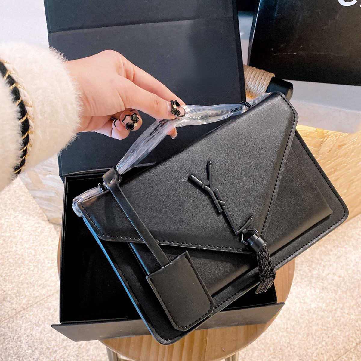 Women Bags Handbags Shoulder Totes Designer Black Calfskin Caviar Claic Diamond Quilted Chain bag Double Flap Medium Leather Cross Body Manhattan 2023 top quality, 25
Women Bags Handbags Shoulder Totes Designer Black Calfskin Caviar Claic Diamond Quilted Chain bag Double Flap Medium Leather Cross Body Manhattan 2023 top quality, 25