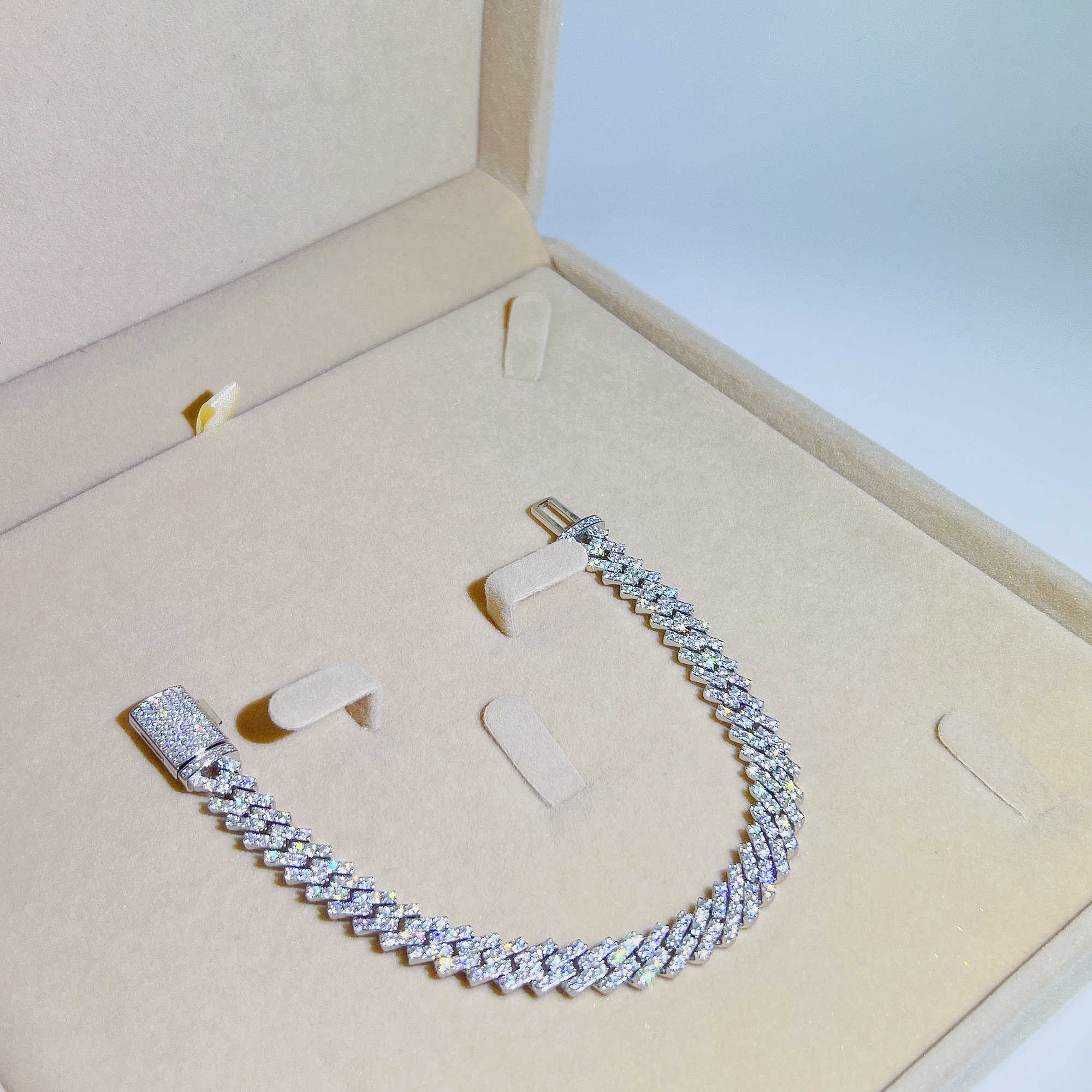 Ready to Ship 2023 Hip Hop Bling Jewelry 8mm Vvs Moissanite Iced Out Cuban Link Bracelet Chain