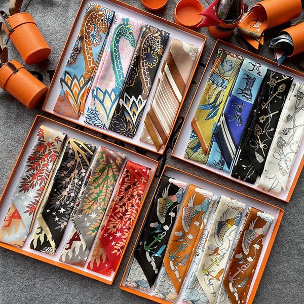 Designer Letters Print Floral Silk Scarf Headband for Women Fashion Scarves Shoulder Tote Luggage Ribbon Head Wraps Double ribbon Ladies gift small cm with box brown
Designer Letters Print Floral Silk Scarf Headband for Women Fashion Scarves Shoulder Tote Luggage Ribbon Head Wraps Double ribbon Ladies gift small cm with box brown