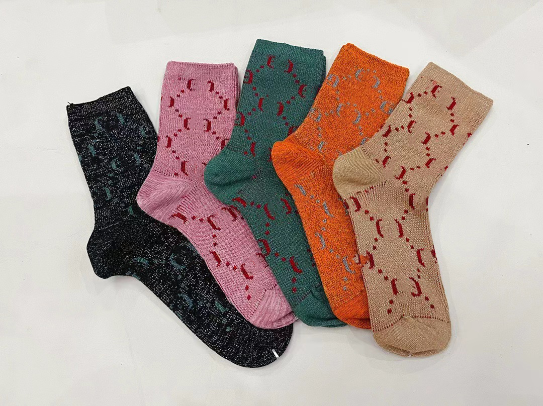 men's socks designer women's high-quality cotton Joker classic ankle letter breathable black and white football basketball socks wholesale with box., 15
men's socks designer women's high-quality cotton Joker classic ankle letter breathable black and white football basketball socks wholesale with box., 15