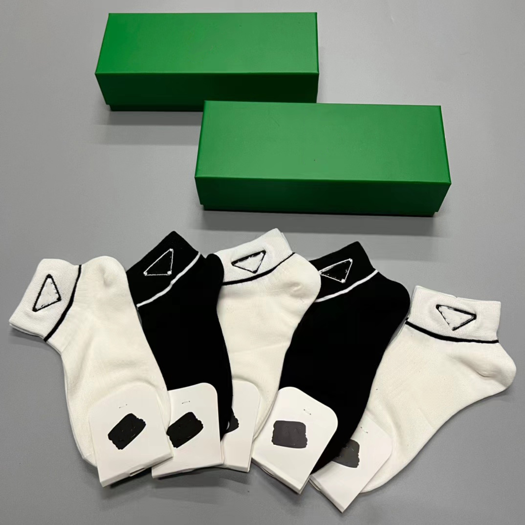 2023AA men's socks designer women's high-quality cotton Joker classic ankle letter breathable black and white football basketball socks wholesale with box., 16
2023AA men's socks designer women's high-quality cotton Joker classic ankle letter breathable black and white football basketball socks wholesale with box., 16