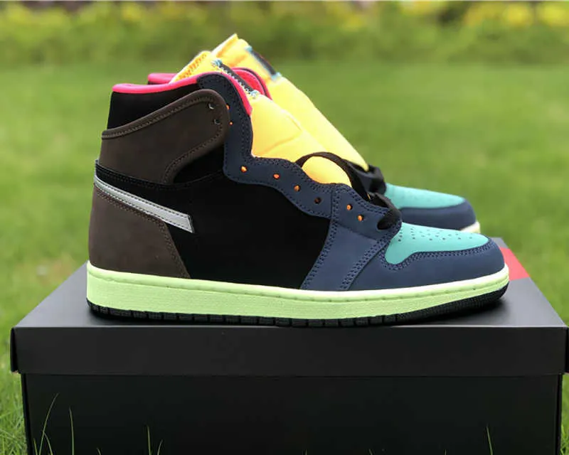 2023 Jumpman 1 high OG basketball shoes 1s Hyper Royal University Bio Hack Toe Womens Luxurys Designers Topsport Outdoor Sneakers with box, Blue gray
2023 Jumpman 1 high OG basketball shoes 1s Hyper Royal University Bio Hack Toe Womens Luxurys Designers Topsport Outdoor Sneakers with box, Blue gray