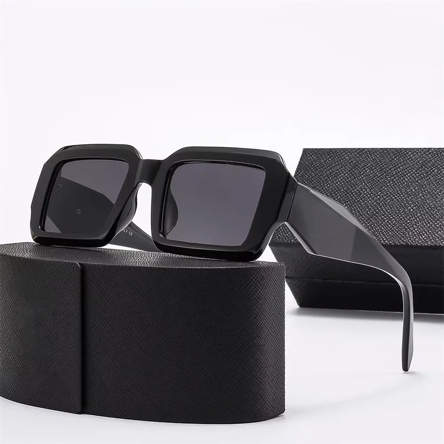 Designer Sunglass Luxury Fashion Classic Small Square Frame Sunglasses Goggle Outdoor pradas Eyeglasses For Man Woman 6 Color Optional With Box efa
Designer Sunglass Luxury Fashion Classic Small Square Frame Sunglasses Goggle Outdoor pradas Eyeglasses For Man Woman 6 Color Optional With Box efa