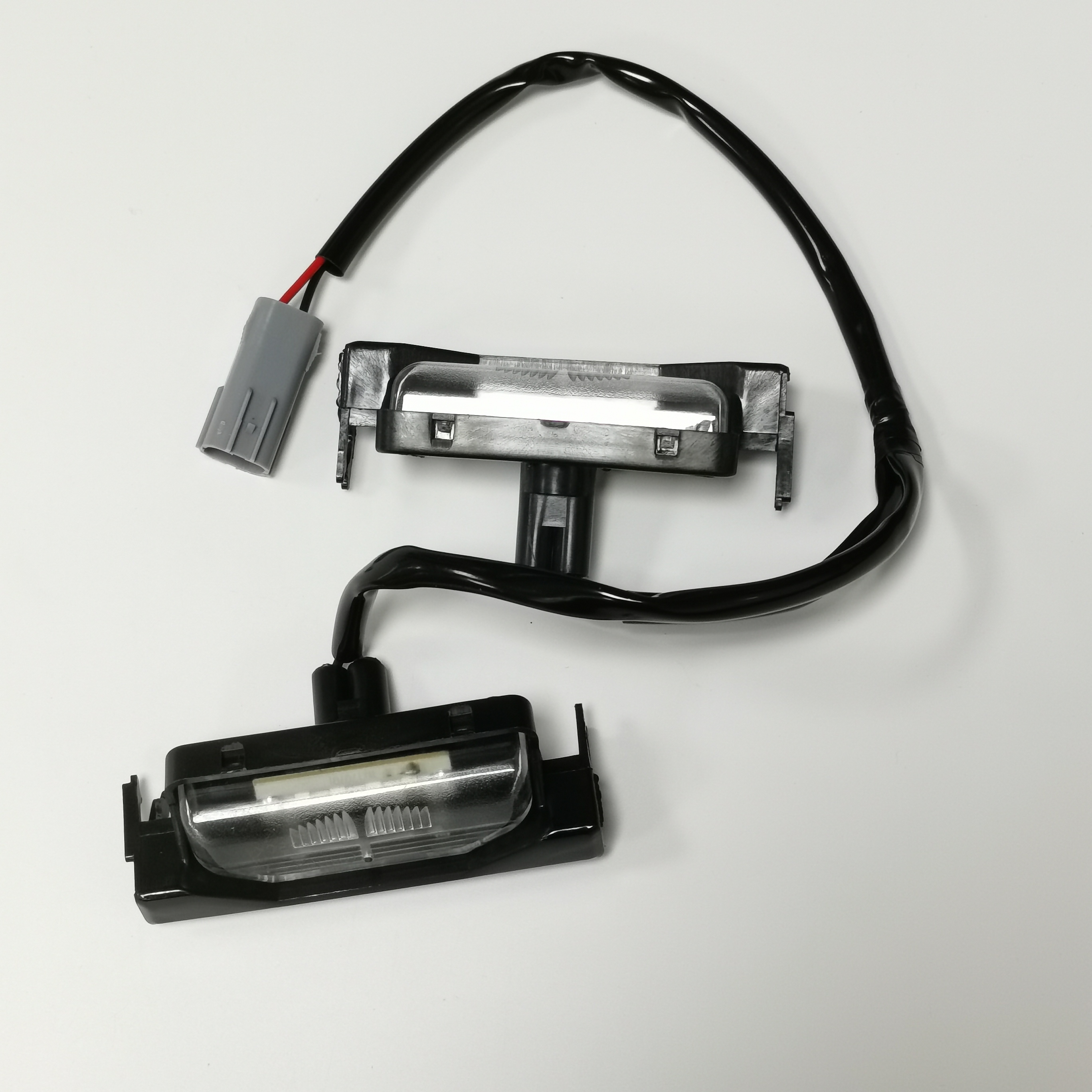 Rear bumper license number plate lamp for Mazda 6 2007 2008 2009 2010 2011 model GS1D-51-270D with cables