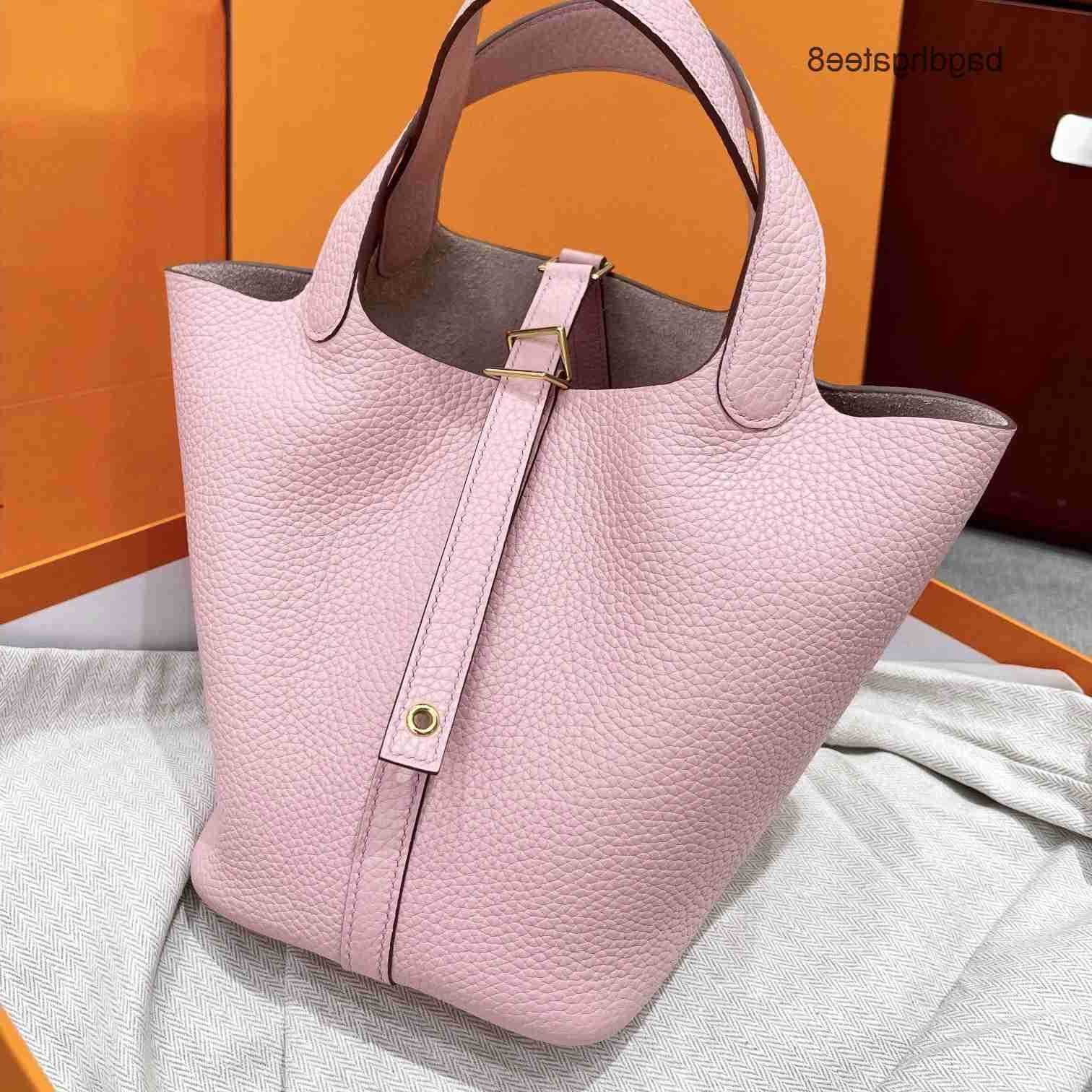 Picotin Locks Shoulder Bag He Bags Designer Purse Basket Women s Pattern Handbag Togo Cowhide Gold Buckle Soft Large Capacitycvn WY9Q HFIZ, Elephant grey 18cm
Picotin Locks Shoulder Bag He Bags Designer Purse Basket Women s Pattern Handbag Togo Cowhide Gold Buckle Soft Large Capacitycvn WY9Q HFIZ, Elephant grey 18cm
