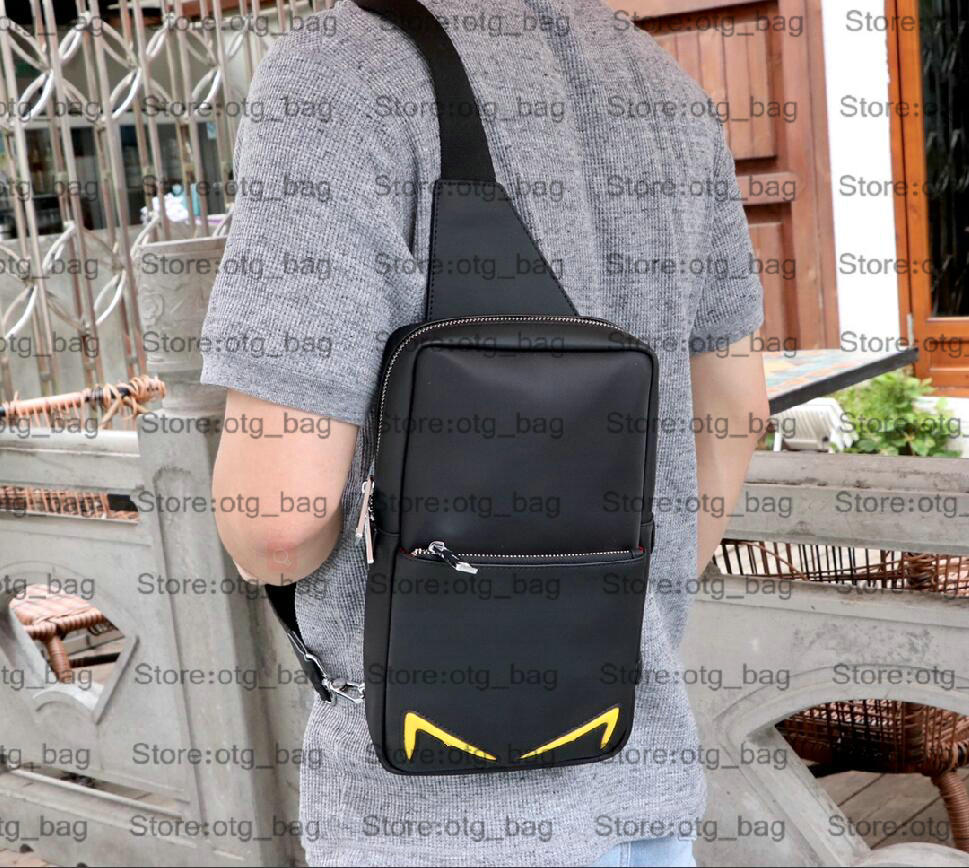 Designer Mens cross body bags ROMA Outdoor Packs Chest Bag Fashion Black Ladies Unisex Leather Canvas Backpack Yellow Eyes 2335 2336 2329 2007 2337
Designer Mens cross body bags ROMA Outdoor Packs Chest Bag Fashion Black Ladies Unisex Leather Canvas Backpack Yellow Eyes 2335 2336 2329 2007 2337