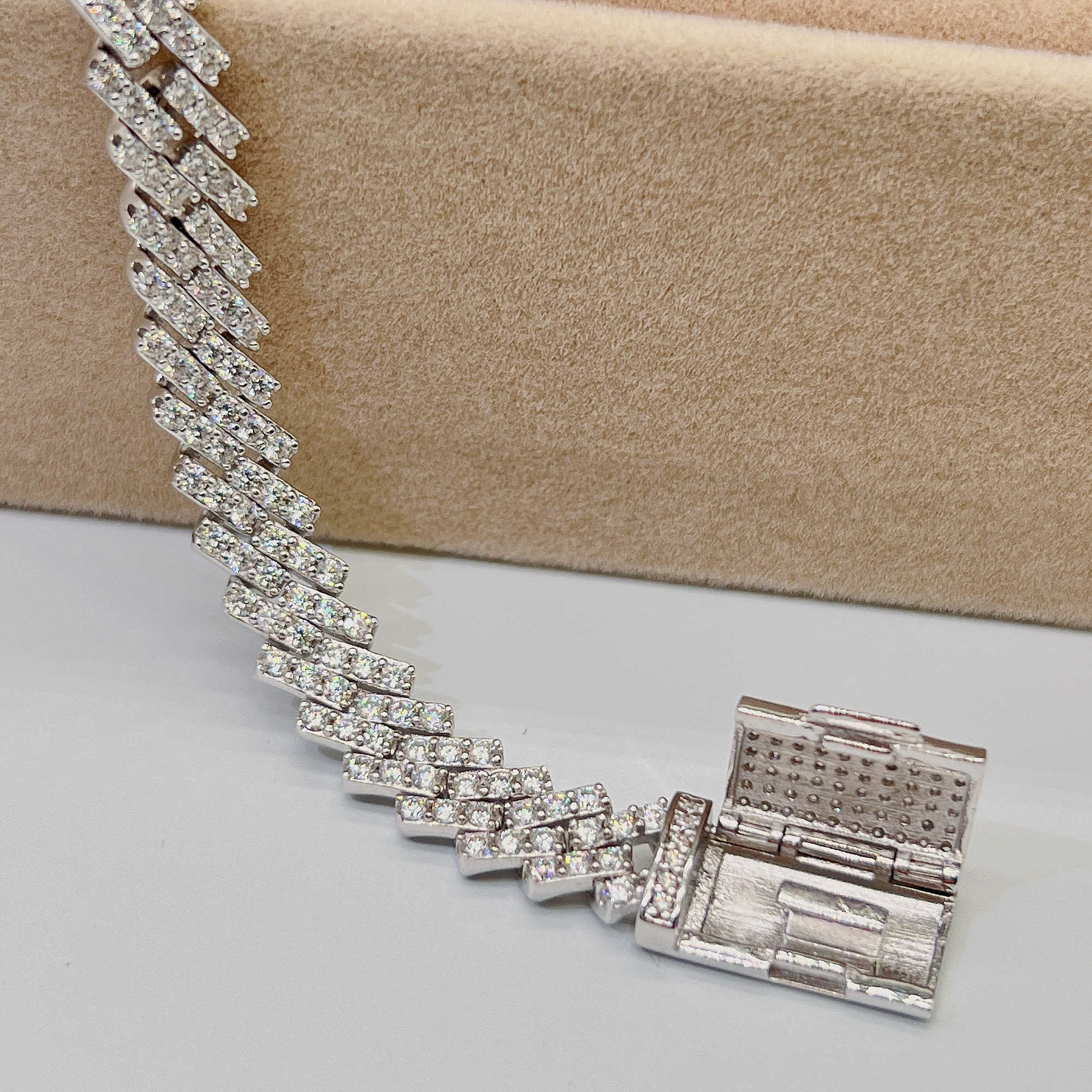 Ready to Ship 2023 Hip Hop Bling Jewelry 8mm Vvs Moissanite Iced Out Cuban Link Bracelet Chain