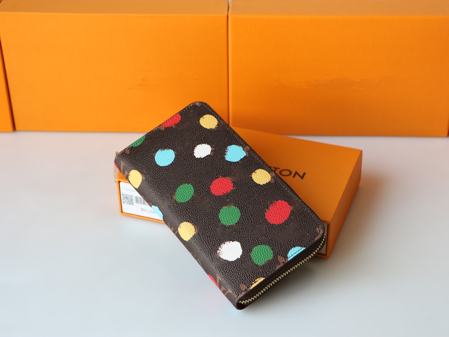 Famous Designer Podian Letter Unisex Wallet Luxury Brand Ladies Flap Buckle Short Wallet Multi-position Zipper Wallets Women and Men Clutch Bags Coin Purses M81865, Brown
Famous Designer Podian Letter Unisex Wallet Luxury Brand Ladies Flap Buckle Short Wallet Multi-position Zipper Wallets Women and Men Clutch Bags Coin Purses M81865, Brown