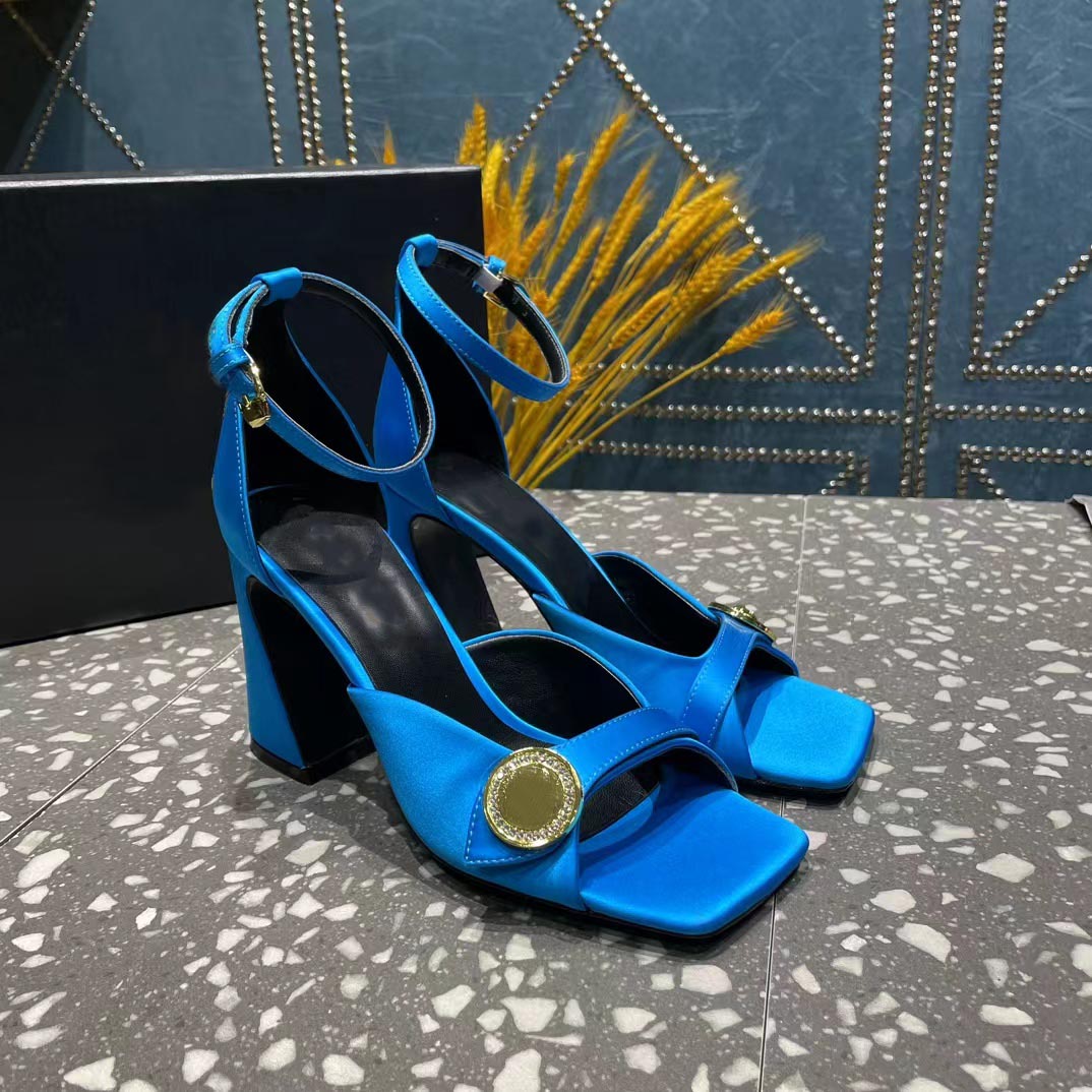 Fashion designer style women's sandals sexy round head satin metal buckle women's high heels black party dress shoes 35-42 with box, 5#
Fashion designer style women's sandals sexy round head satin metal buckle women's high heels black party dress shoes 35-42 with box, 5#
