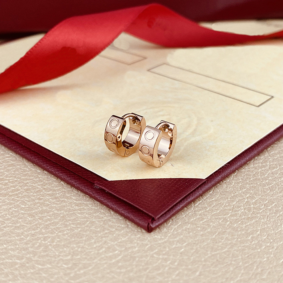 Fashion designer earing studs silver stud earrings for women 18K rose gold shining crystal ear rings jewelry for party Stainless Steel Diamond earings
Fashion designer earing studs silver stud earrings for women 18K rose gold shining crystal ear rings jewelry for party Stainless Steel Diamond earings