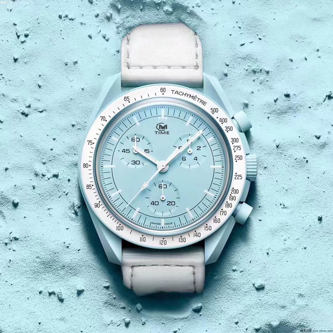 Men's watch sports style quartz movement size 42mm space travel watch unique design depth waterproof watch, Colour 1
Men's watch sports style quartz movement size 42mm space travel watch unique design depth waterproof watch, Colour 1