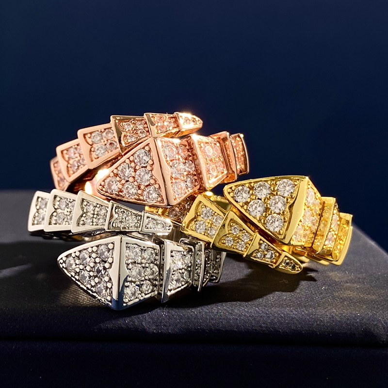 BUIGARI Snaketail scale designer ring for woman Gold plated 18K Size 6 7 8 highest counter quality fashion classic style jewelry exquisite gift 006
BUIGARI Snaketail scale designer ring for woman Gold plated 18K Size 6 7 8 highest counter quality fashion classic style jewelry exquisite gift 006