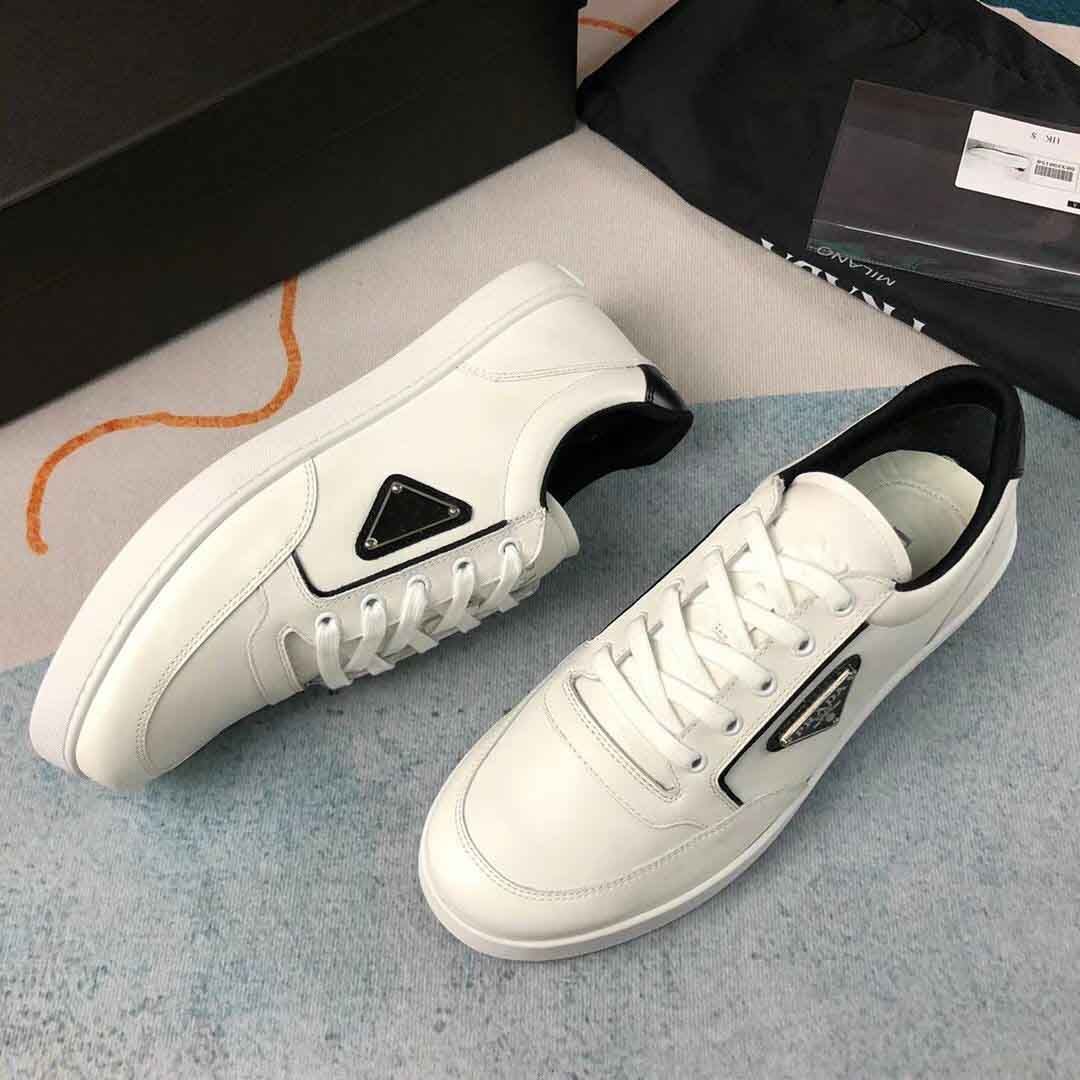 Luxurious Brands Brushed Leather Sneakers Shoes Men Downtown Luxury Footwear Contrasting-colored Side Stripe Low Top Skateboard Walking EU38-46
Luxurious Brands Brushed Leather Sneakers Shoes Men Downtown Luxury Footwear Contrasting-colored Side Stripe Low Top Skateboard Walking EU38-46