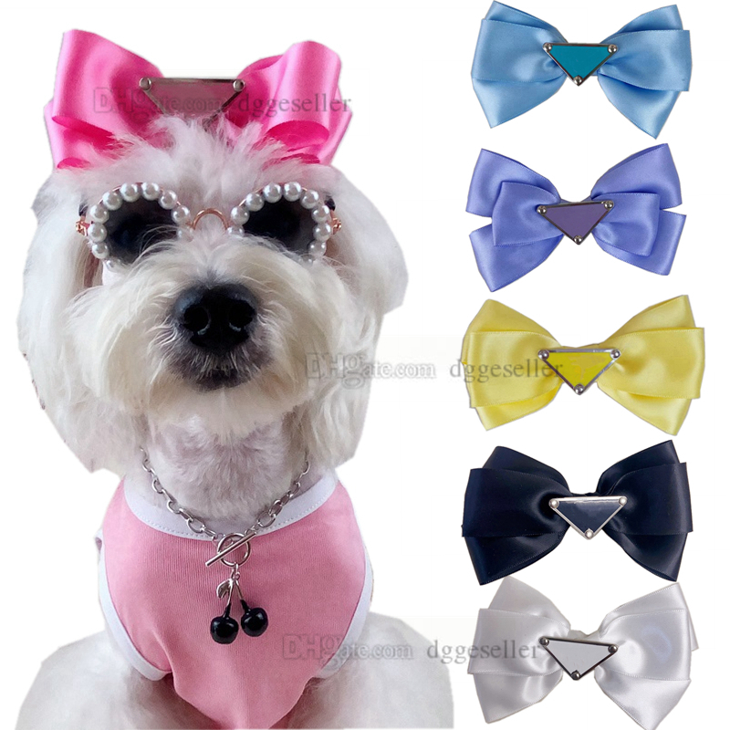 

Designer Dog Hair Clips Brand Dog Apparel Cute Puppy Dog Small Bowknot Hair Bows with Metal Clips Handmade Hair Accessories Bow Pet Grooming Products Pink A542
