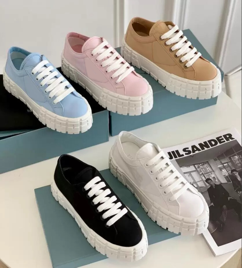 Gabardine Sneaker Designer Shoes Women Casual Shoes Nylon Wheel Trainers Luxury Canvas Shoe Platform Sneaker Solid Heighten Loafers with Box