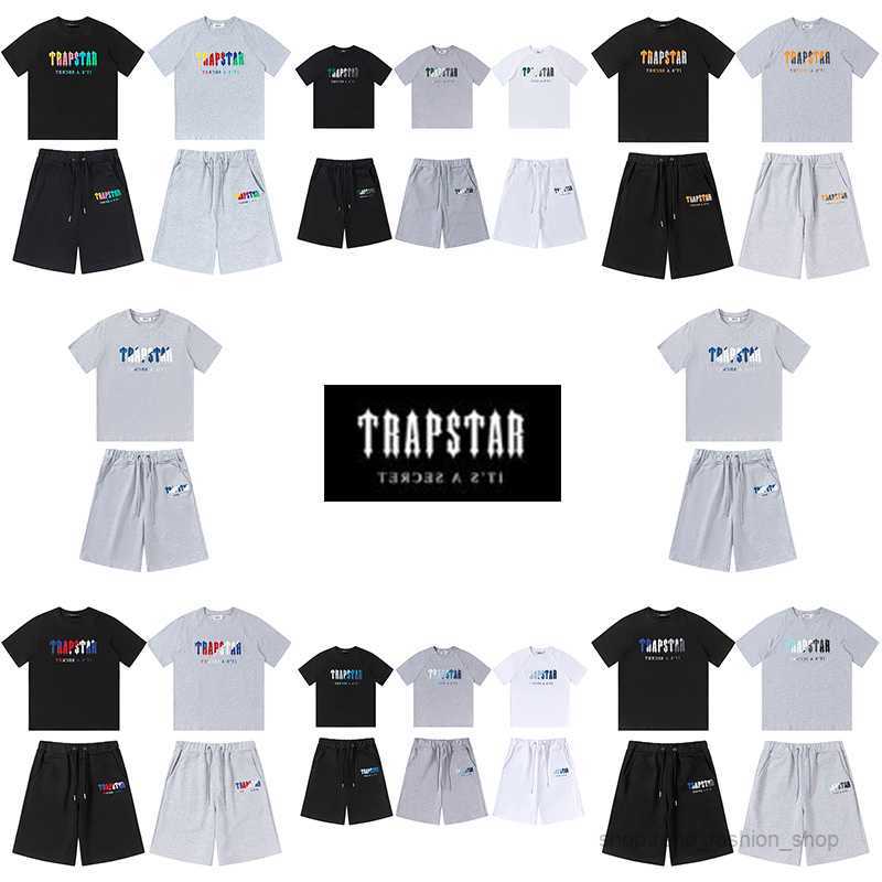 Styles Trapstar London Suit Chest Towel Embroidery Mens t Shirt and Shorts High Quality Street Shirts British Fashion Brand Suits, White blue suit -- grey
Styles Trapstar London Suit Chest Towel Embroidery Mens t Shirt and Shorts High Quality Street Shirts British Fashion Brand Suits, White blue suit -- grey