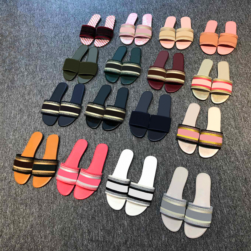 Designer Classics embroidery slipper sandal woman summer outdoor Non-Slip sliders fashion multicolor patchwork ladys beach Plate-forme slide luxury shoes 35-42EU, Color 56
Designer Classics embroidery slipper sandal woman summer outdoor Non-Slip sliders fashion multicolor patchwork ladys beach Plate-forme slide luxury shoes 35-42EU, Color 56