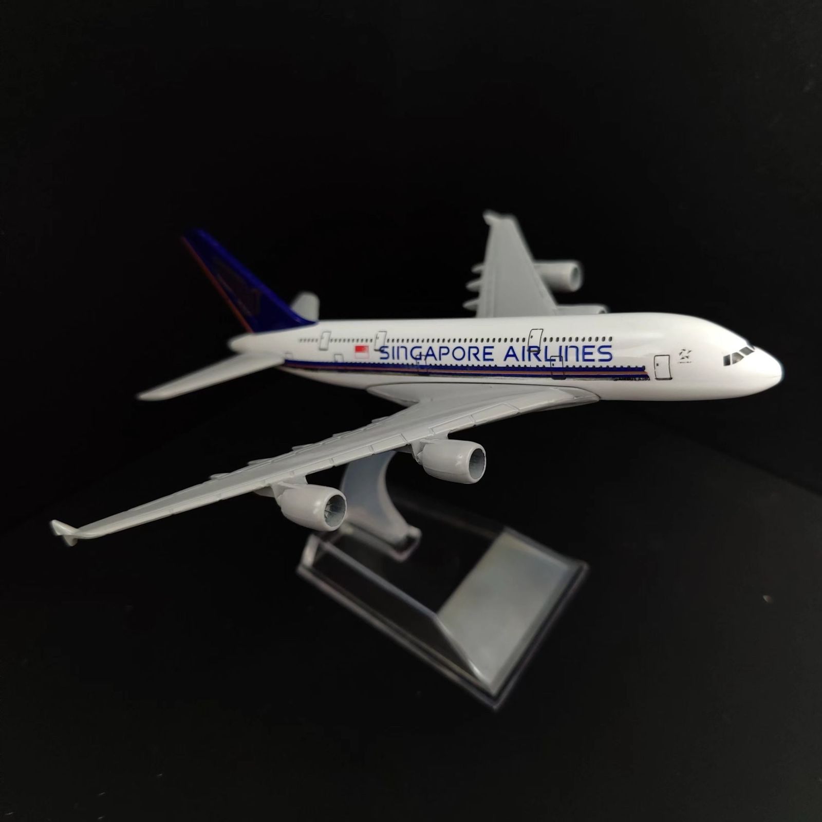 Aircraft Modle Scale 1 400 Metal Aviation Replica 15cm Singapore A380 Asia Airline Boeing Airbus Model Plane Miniature Gift for Boy 230306
Aircraft Modle Scale 1 400 Metal Aviation Replica 15cm Singapore A380 Asia Airline Boeing Airbus Model Plane Miniature Gift for Boy 230306