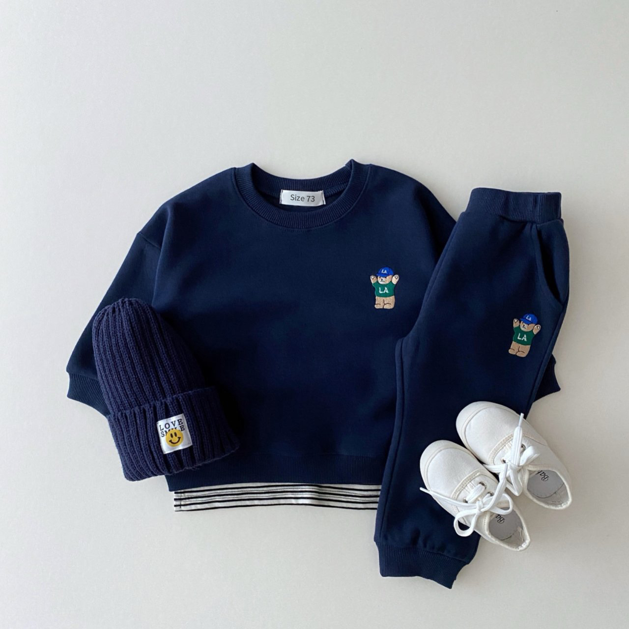 Clothing Sets Korea Toddler Baby Boys Gilrs Clothes Sets Basic Cotton Embroidered Bear SweatshirtJogger Pants Set Kids Sports Suits Outfits 230303