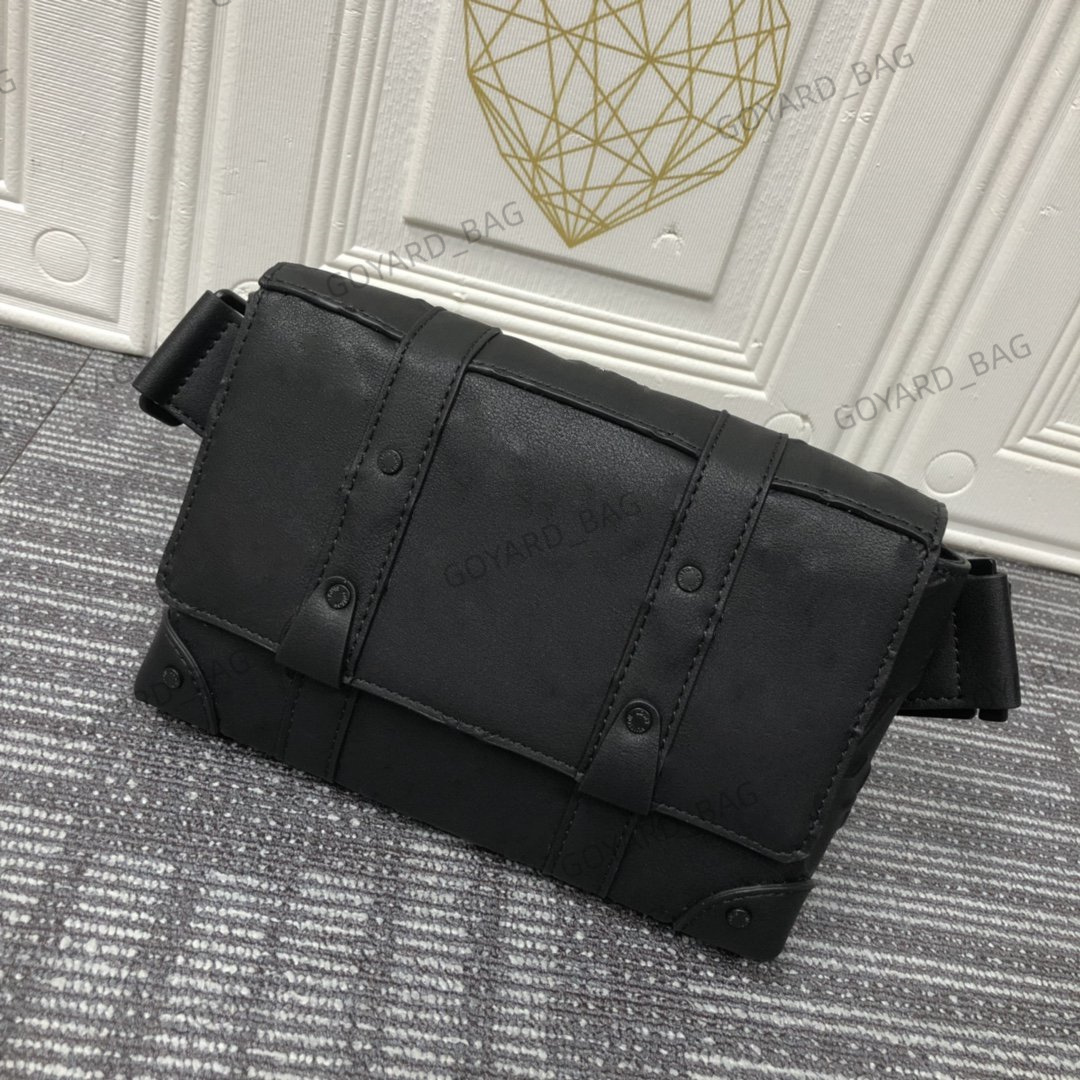 Mens Trunk Messenger Men Sling Bag Crossbody Shoulder Bag Letter Monograms Embossed Rivets Designer Waist Bags Reinforced Corners Flap Cover Bags M57952 N50061
Mens Trunk Messenger Men Sling Bag Crossbody Shoulder Bag Letter Monograms Embossed Rivets Designer Waist Bags Reinforced Corners Flap Cover Bags M57952 N50061