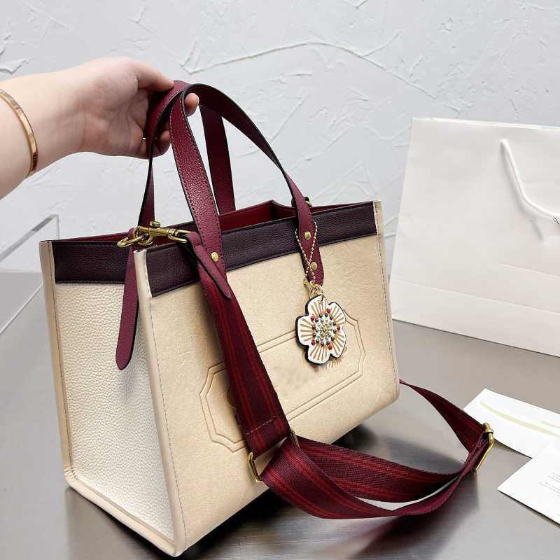 Luxury Designer Bags Handbags Shoulder Crossbody bag Tote 2023 New Fashion Texture Leather Multifunctional Portable Capacity Totebags Factory Direct Sales, # 1
Luxury Designer Bags Handbags Shoulder Crossbody bag Tote 2023 New Fashion Texture Leather Multifunctional Portable Capacity Totebags Factory Direct Sales, # 1