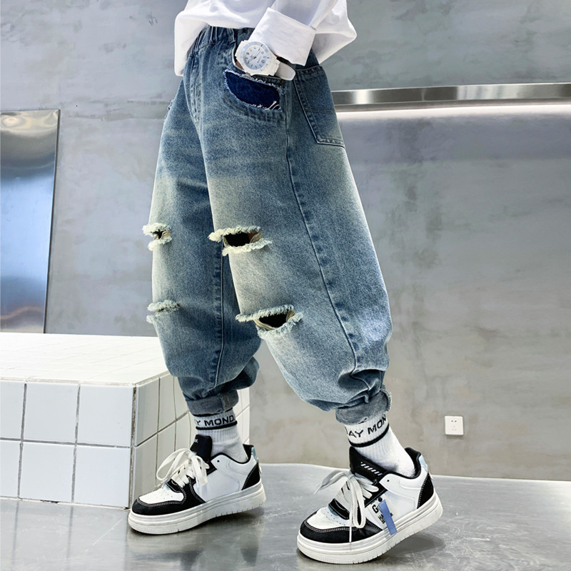 Jeans Elegant Korean Style Kids Boys Destroyed Jeans With Hole Cool Boy Causal Clothing Ripped Jeans Pants Fashion Teen Denim Trousers 230306