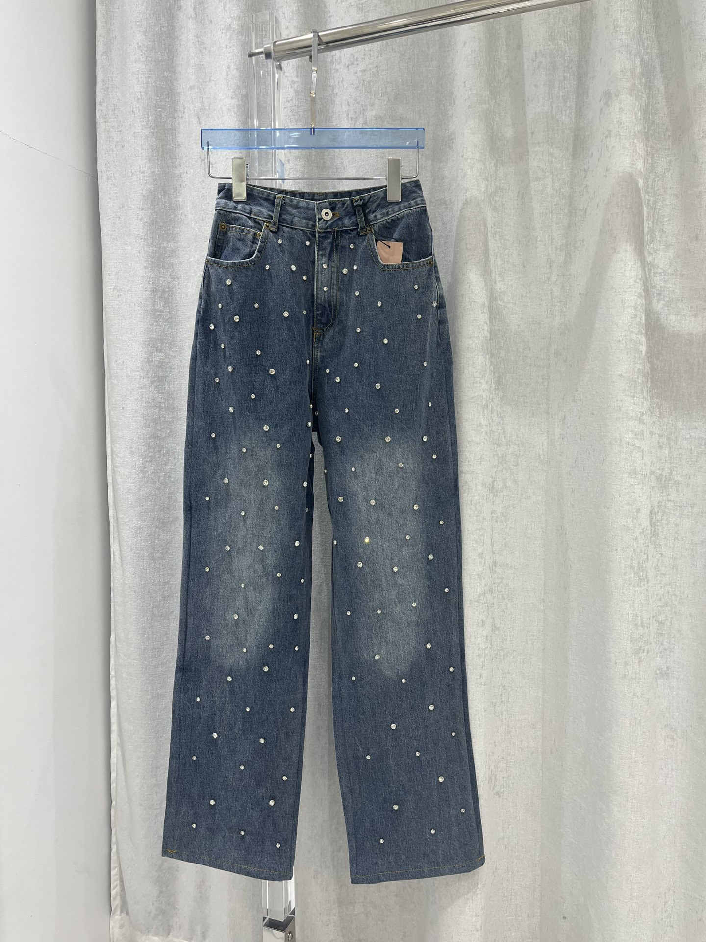 Designer Women's Jeans Denim Wide legs decorated with baby's breath rhinestones Pants FashionTrouser Zipper trousers For Women, No 1
Designer Women's Jeans Denim Wide legs decorated with baby's breath rhinestones Pants FashionTrouser Zipper trousers For Women, No 1