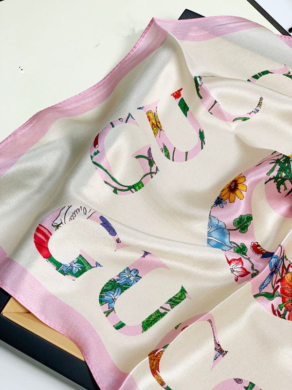 2023 Silk scarf female summer silk headband small square all-match fashion ladies high-end thin 70-70cm
2023 Silk scarf female summer silk headband small square all-match fashion ladies high-end thin 70-70cm