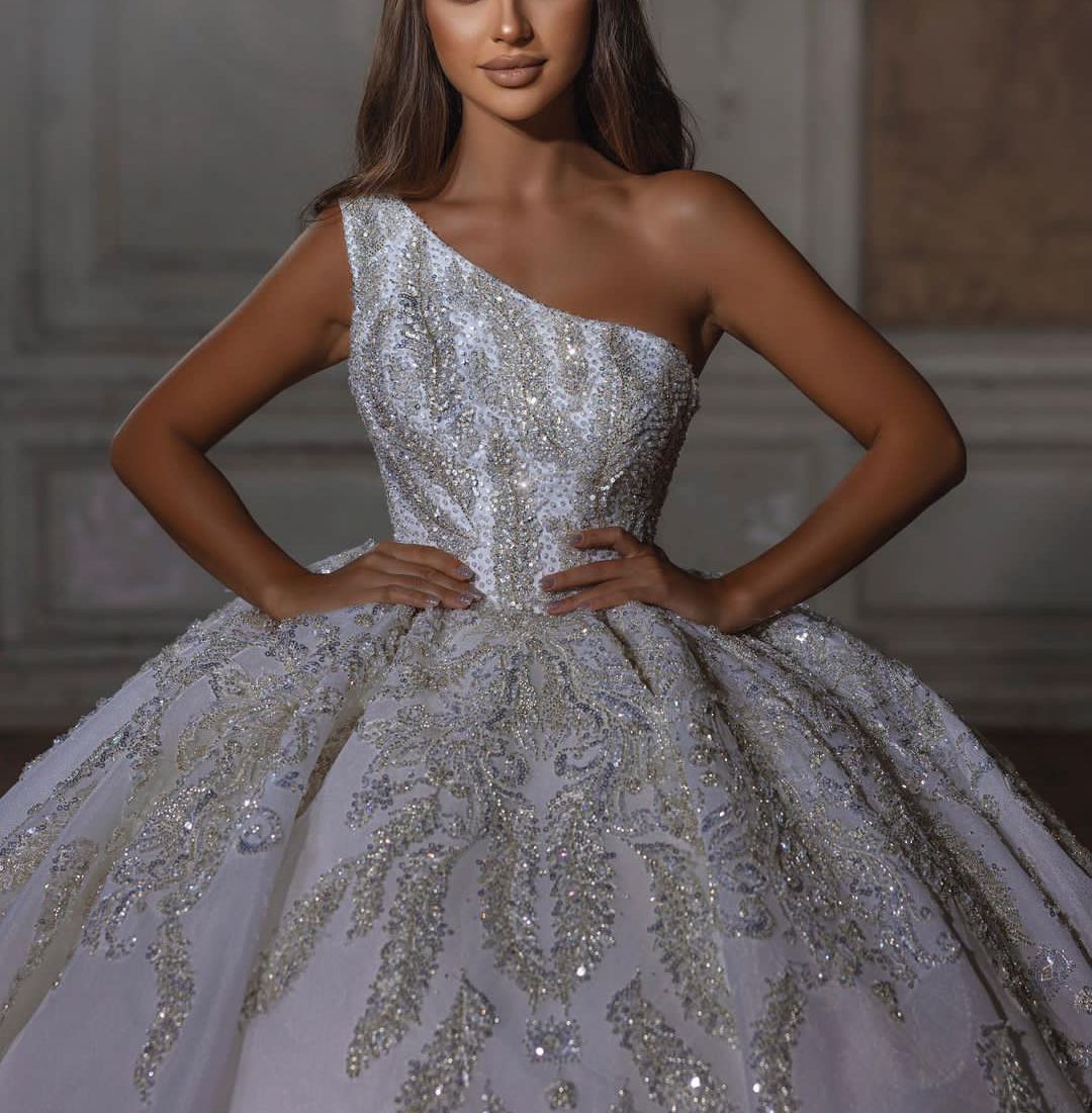 Sparkly Ball Gown Wedding Bateau Sleeveless One Shoulder Satin Shiny Sequins Appliques or Length Beaded Ruffles Formal Dresses Bridal Gowns Plus Size