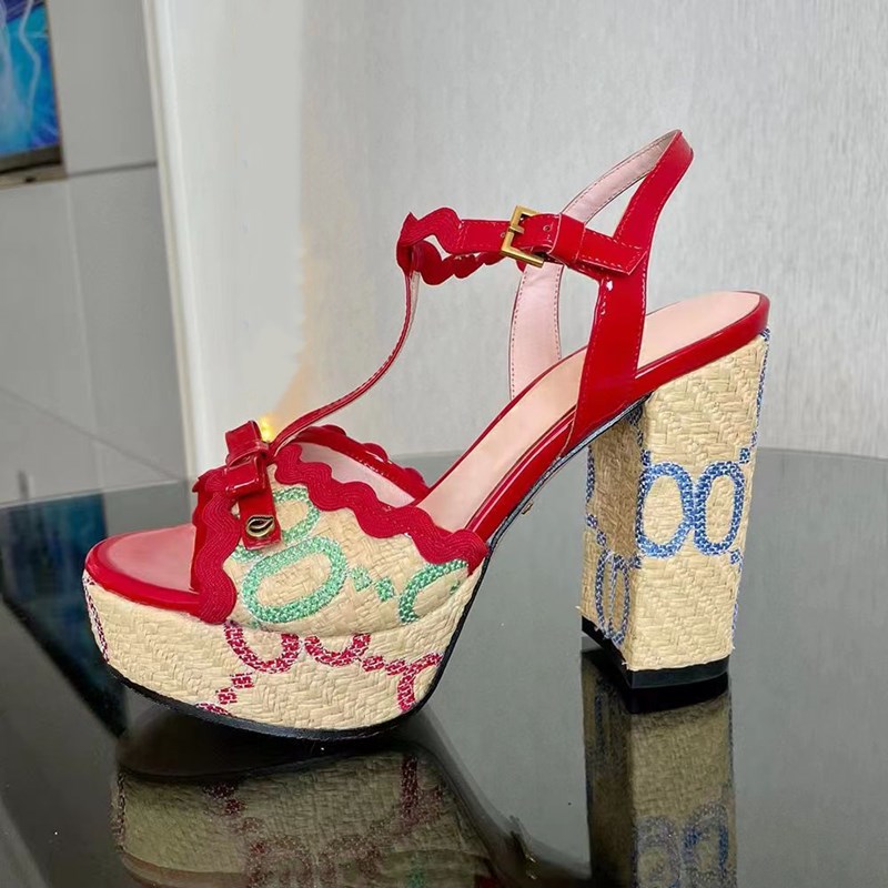 Latest fashion women's sandals patent leather color matching thick high heels ankle strap water platform high heels sandals luxury designer 35-42size 10.5cm, Customizebox
Latest fashion women's sandals patent leather color matching thick high heels ankle strap water platform high heels sandals luxury designer 35-42size 10.5cm, Customizebox