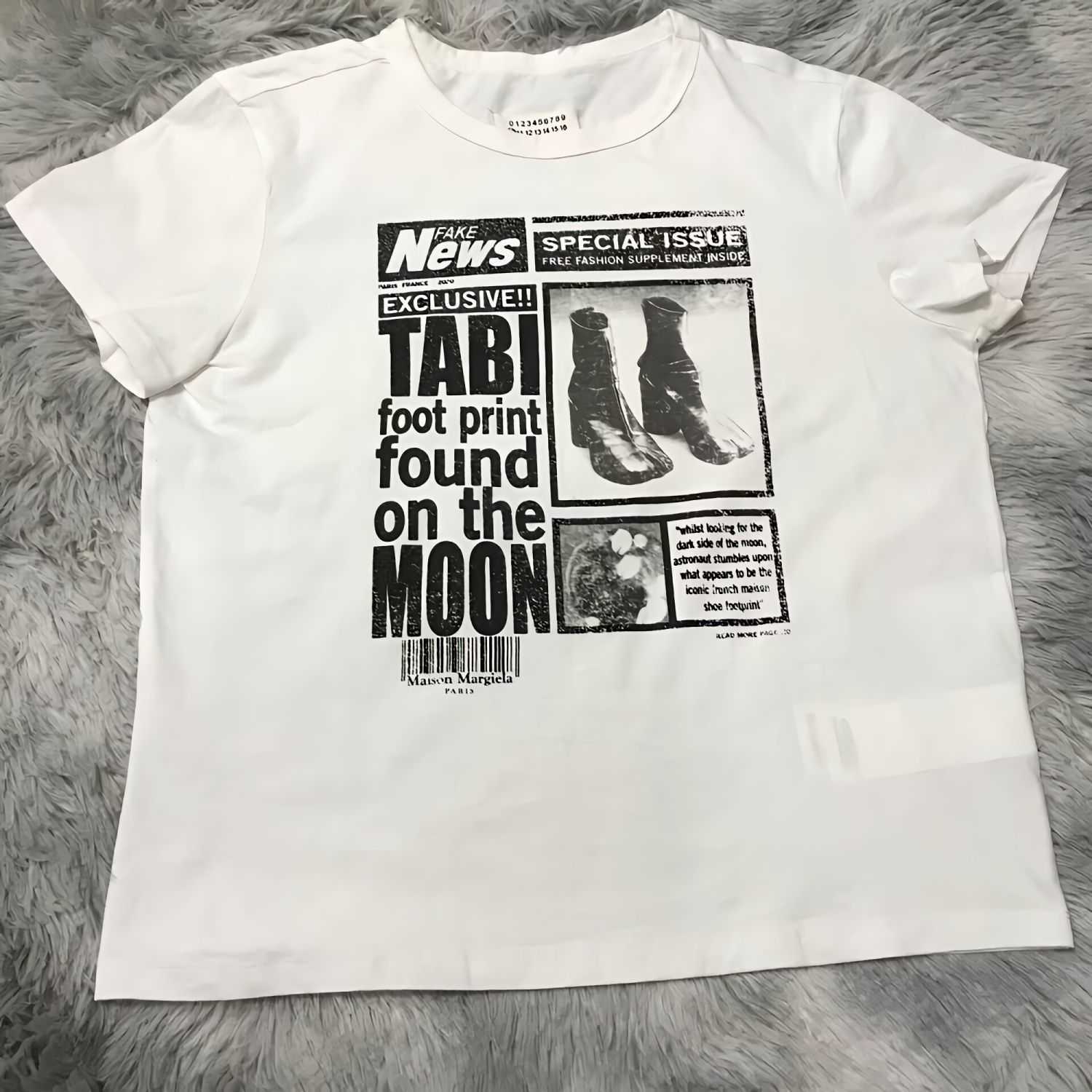 Fashion Brand Mage Style Magera Tabi Newspaper Print Design Sense Men and Women Lovers Ins Versatile Short-sleeved T-shirt Trend, White
Fashion Brand Mage Style Magera Tabi Newspaper Print Design Sense Men and Women Lovers Ins Versatile Short-sleeved T-shirt Trend, White